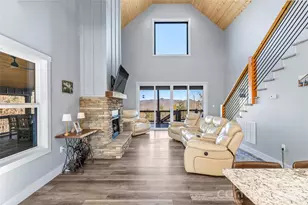 53 Cres Ridge Ln, Nebo, NC 28761 - Photo 11