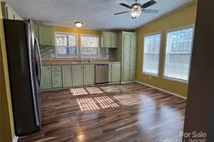 5504 Hillsdale St, Fort Lawn, SC 29714 - Photo 5