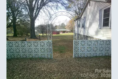 1303 W Dixon Boulevard, Shelby, NC 28152 - Photo 21