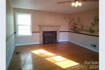 1303 W Dixon Boulevard, Shelby, NC 28152 - Photo 3