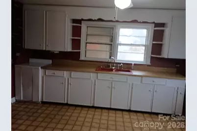 1303 W Dixon Boulevard, Shelby, NC 28152 - Photo 29