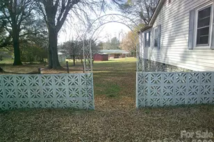 1303 W Dixon Blvd, Shelby, NC 28152 - Photo 13