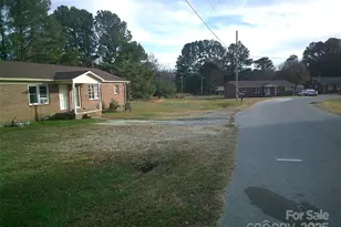 107 and 109 Sador St, Cherryville, NC 28021 - Photo 9