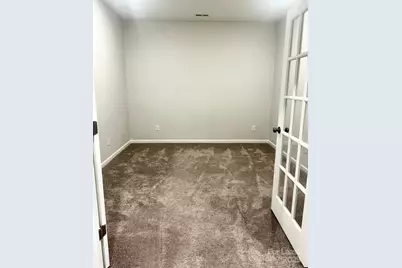 5810 Coulee Lane, Charlotte, NC 28215 - Photo 7