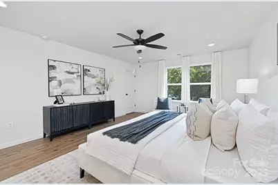 1835 Shannonhouse Drive, Charlotte, NC 28215 - Photo 19