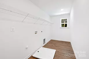 1835 Shannonhouse Dr, Charlotte, NC 28215 - Photo 25