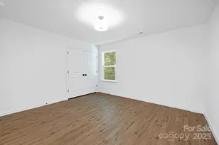 1835 Shannonhouse Dr, Charlotte, NC 28215 - Photo 15