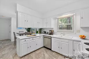 10917 Blue Heron Dr, Charlotte, NC 28226 - Photo 5