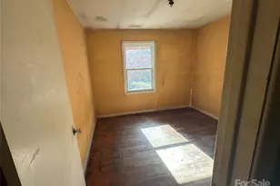 3989 Virgilina Rd, Roxboro, NC 27574 - Photo 21