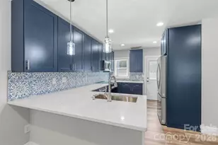 2414 Dickens Ave, Charlotte, NC 28208 - Photo 11