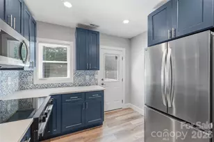 2414 Dickens Ave, Charlotte, NC 28208 - Photo 13