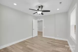 2414 Dickens Ave, Charlotte, NC 28208 - Photo 15