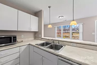 234 Wash Creek Drive #F, Hendersonville, NC 28739 - Photo 9