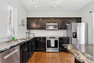 3018 Castleberry Ct, Charlotte, NC 28209 - Photo 7