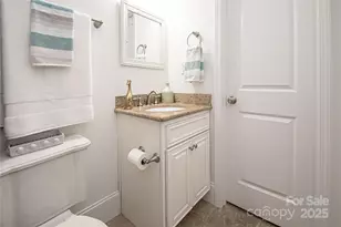 532 Inwood Dr, Charlotte, NC 28209 - Photo 29