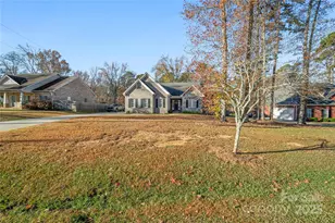 5909 Oakwood Ln, Indian Trail, NC 28079 - Photo 3