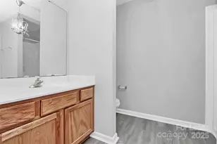 2138 Winthrop Chase Dr, Charlotte, NC 28212 - Photo 29