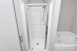 2138 Winthrop Chase Dr, Charlotte, NC 28212 - Photo 31