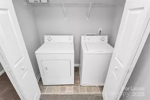 2138 Winthrop Chase Dr, Charlotte, NC 28212 - Photo 23