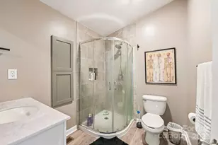 162 N Smallwood Pl, Charlotte, NC 28216 - Photo 11