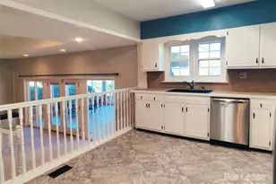 701 Allister Dr, Charlotte, NC 28227 - Photo 9