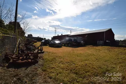 10310 Rozzelles Ferry Road, Charlotte, NC 28214 - Photo 17