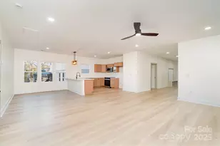 1209-2 Patterson St, Shelby, NC 28152 - Photo 5