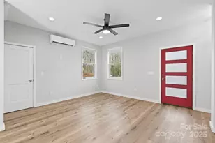 24 Lower Grassy Branch Rd, Asheville, NC 28805 - Photo 7