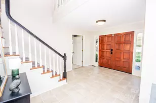 2193 Hawthorne Ln, Wilkesboro, NC 28697 - Photo 9