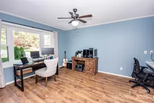 2193 Hawthorne Ln, Wilkesboro, NC 28697 - Photo 23