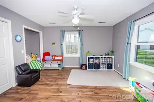 2193 Hawthorne Ln, Wilkesboro, NC 28697 - Photo 29