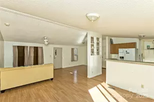 142 River Breeze Dr, Morganton, NC 28655 - Photo 3