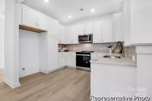 930 Gondola Ct, Salisbury, NC 28144 - Photo 3