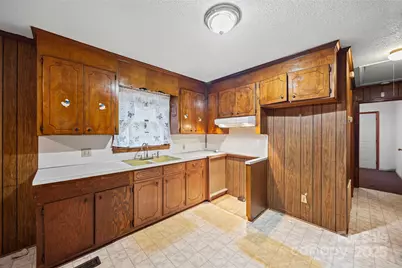 546 Foster Heights Drive, Lancaster, SC 29720 - Photo 9