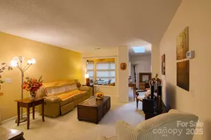 532 Woodfield Ln, Hendersonville, NC 28791 - Photo 7