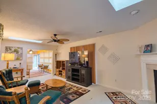 532 Woodfield Ln, Hendersonville, NC 28791 - Photo 15