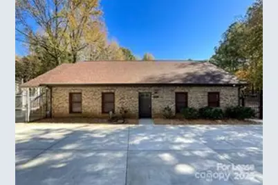 1804 Lucas Lane, Charlotte, NC 28213 - Photo 3