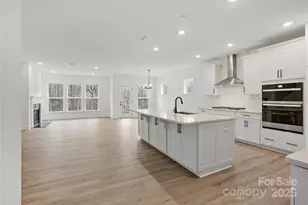 2024 Waxhaw Crossing Dr, Waxhaw, NC 28173 - Photo 9