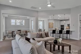 4225 Honey Locust Dr, Charlotte, NC 28215 - Photo 15