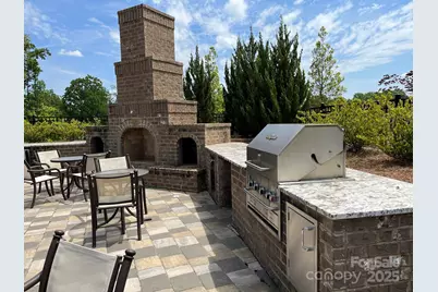 4225 Honey Locust Drive, Charlotte, NC 28215 - Photo 41