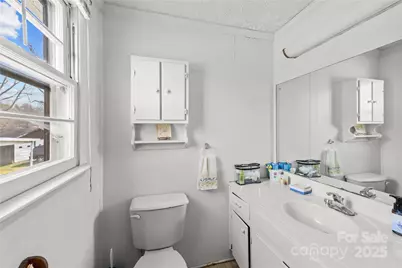 940 Meadowlane Drive NW, Lenoir, NC 28645 - Photo 35