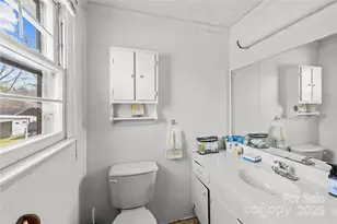 940 Meadowlane Dr NW, Lenoir, NC 28645 - Photo 35