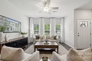 2962 Sloan Dr, Charlotte, NC 28208 - Photo 3