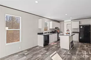 251 Center Ln, Thurmond, NC 28683 - Photo 9