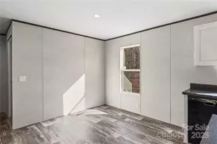 251 Center Ln, Thurmond, NC 28683 - Photo 11