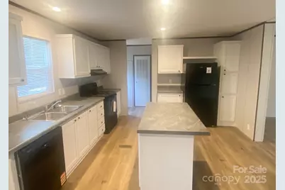 1052 Benfield Woods, Morganton, NC 28655 - Photo 5