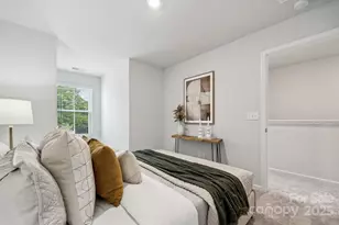 2928 Sloan Dr, Charlotte, NC 28208 - Photo 13