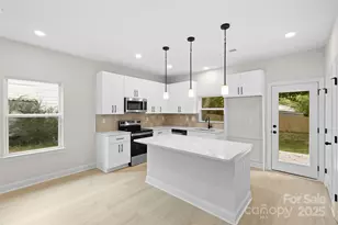 7801 Casa Loma Rd, Charlotte, NC 28269 - Photo 29