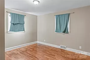 133 South St, Elkin, NC 28621 - Photo 11