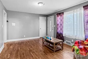 133 South St, Elkin, NC 28621 - Photo 5